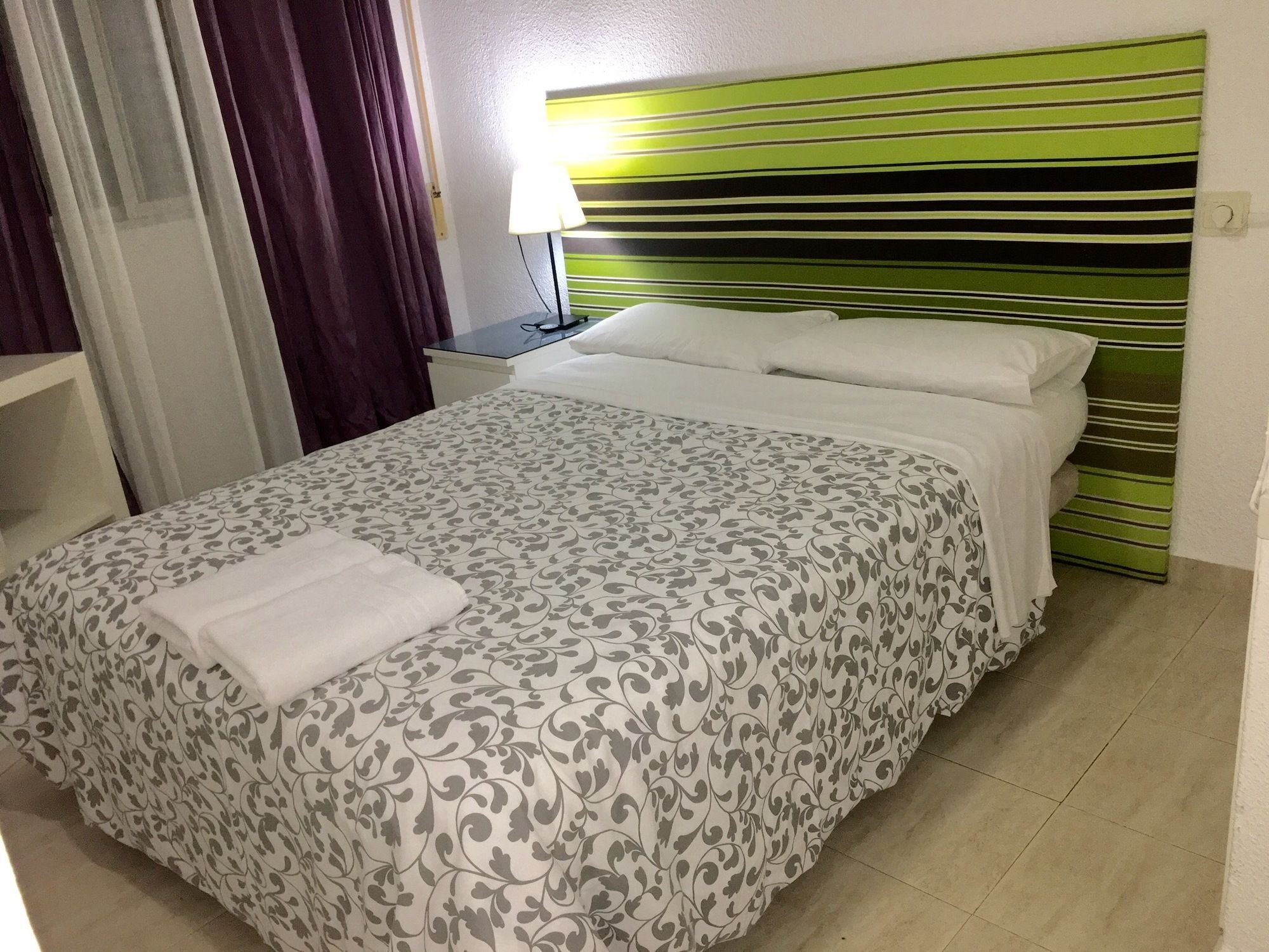 Arguellesapartaments Apartamento Madrid